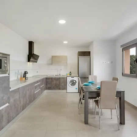 Edificio Bentejui 2 *